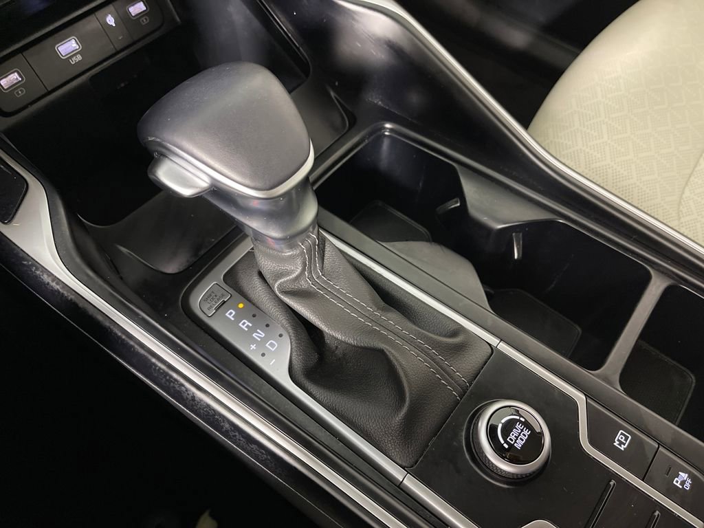 Used 2023 Kia Sorento S image 24