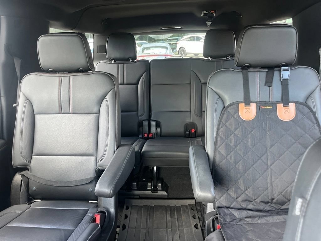 Used 2021 Chevrolet Suburban RST w/ Luxury Package AWD/4WD image 19