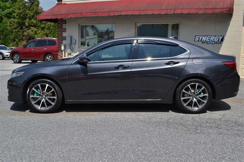 Used 2015 Acura TLX V6 w/ Technology Package image 2