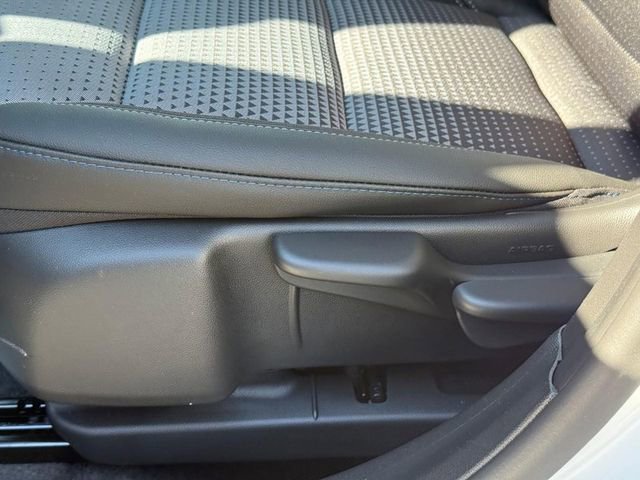 Used 2025 Chevrolet Trax LT w/ Driver Confidence Package image 19