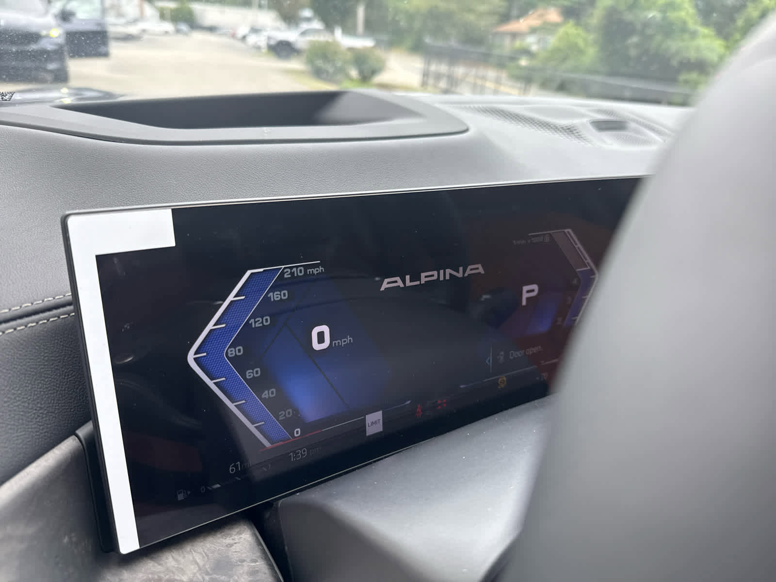New 2026 BMW ALPINA XB7 image 27
