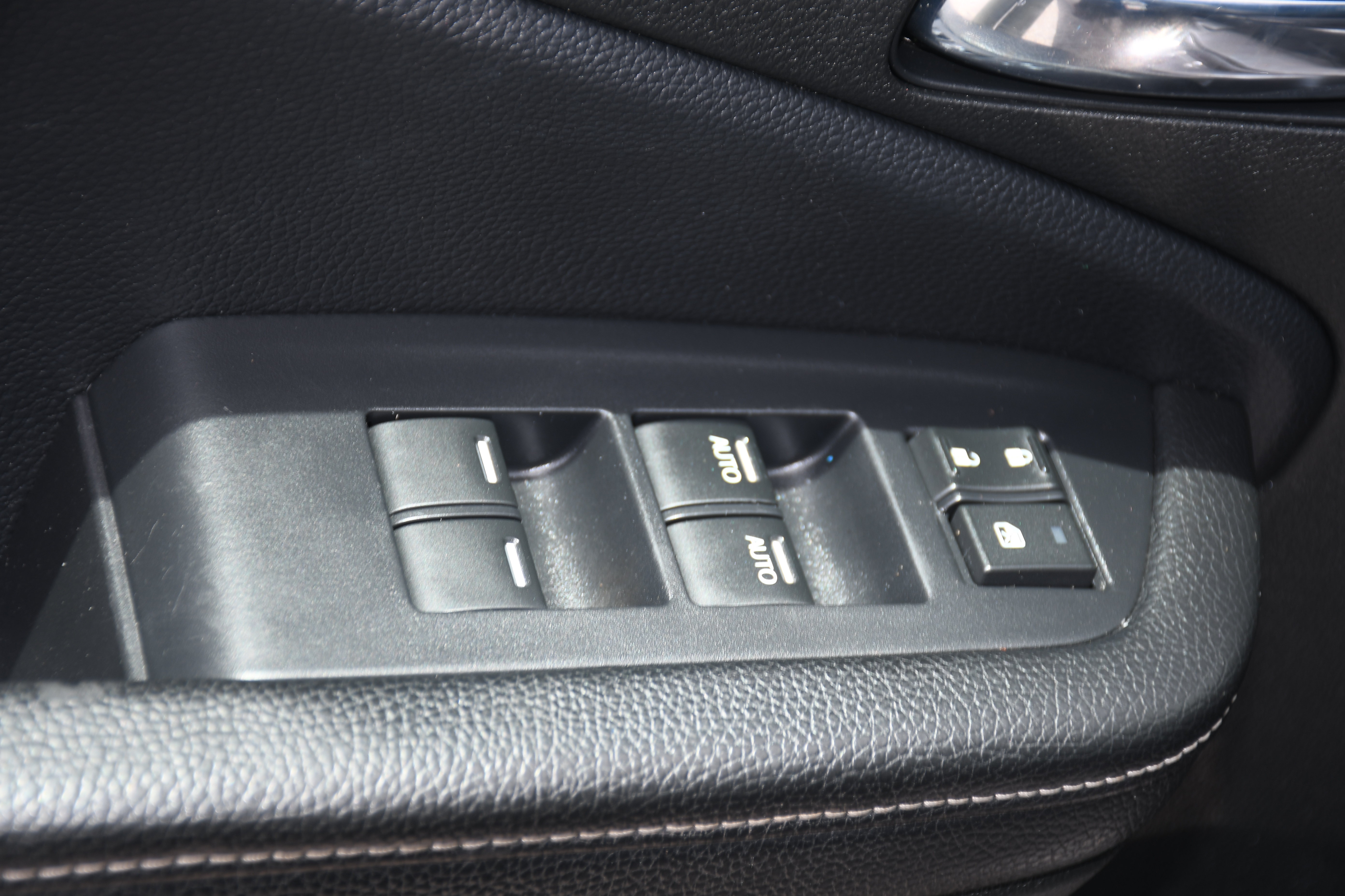 Used 2021 Honda Ridgeline Sport image 10