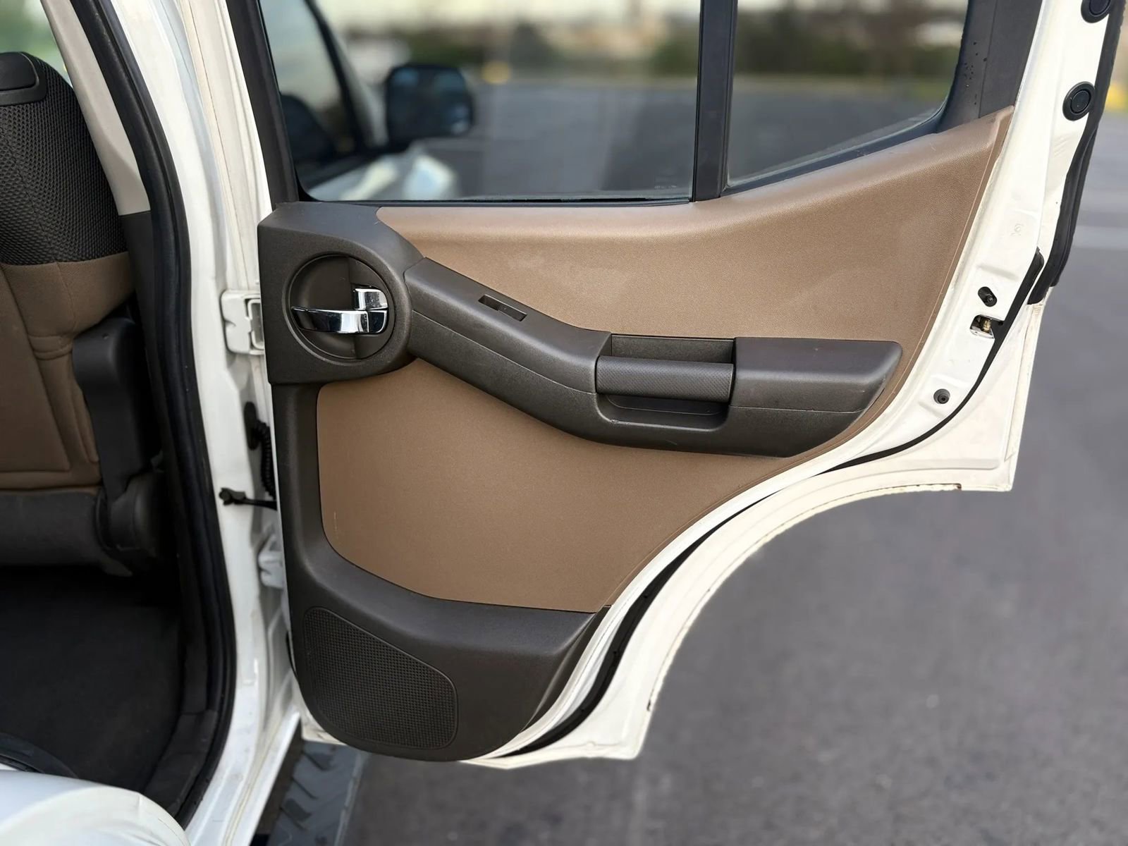 Used 2006 Nissan Xterra S w/ (U01) Utility Pkg image 17