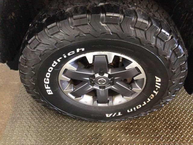 Used 2016 Nissan Frontier PRO-4X w/ Pro-4x Luxury Package AWD/4WD image 29