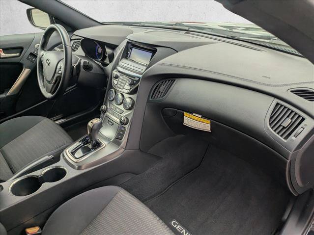 Used 2015 Hyundai Genesis 3.8 RWD image 17