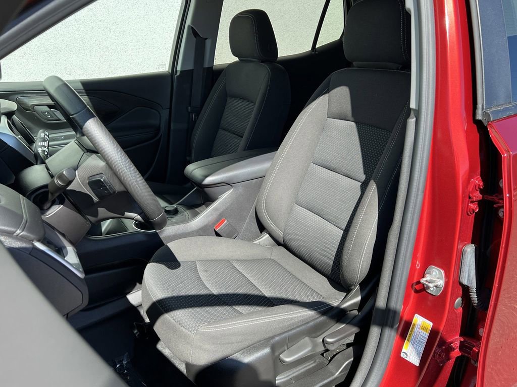 Used 2024 GMC Terrain SLE image 13
