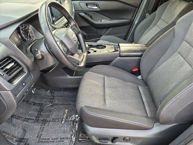 Used 2025 Nissan Rogue SV FWD image 15