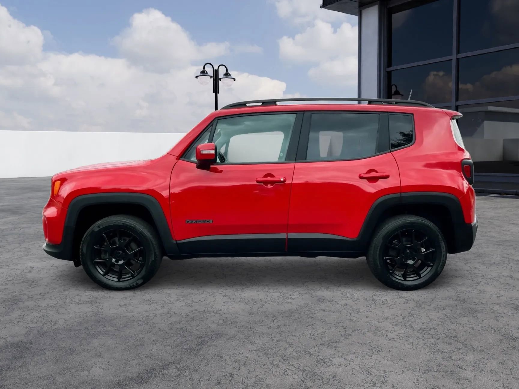 Used 2019 Jeep Renegade Altitude w/ Quick Order Package 2XM AWD/4WD image 2