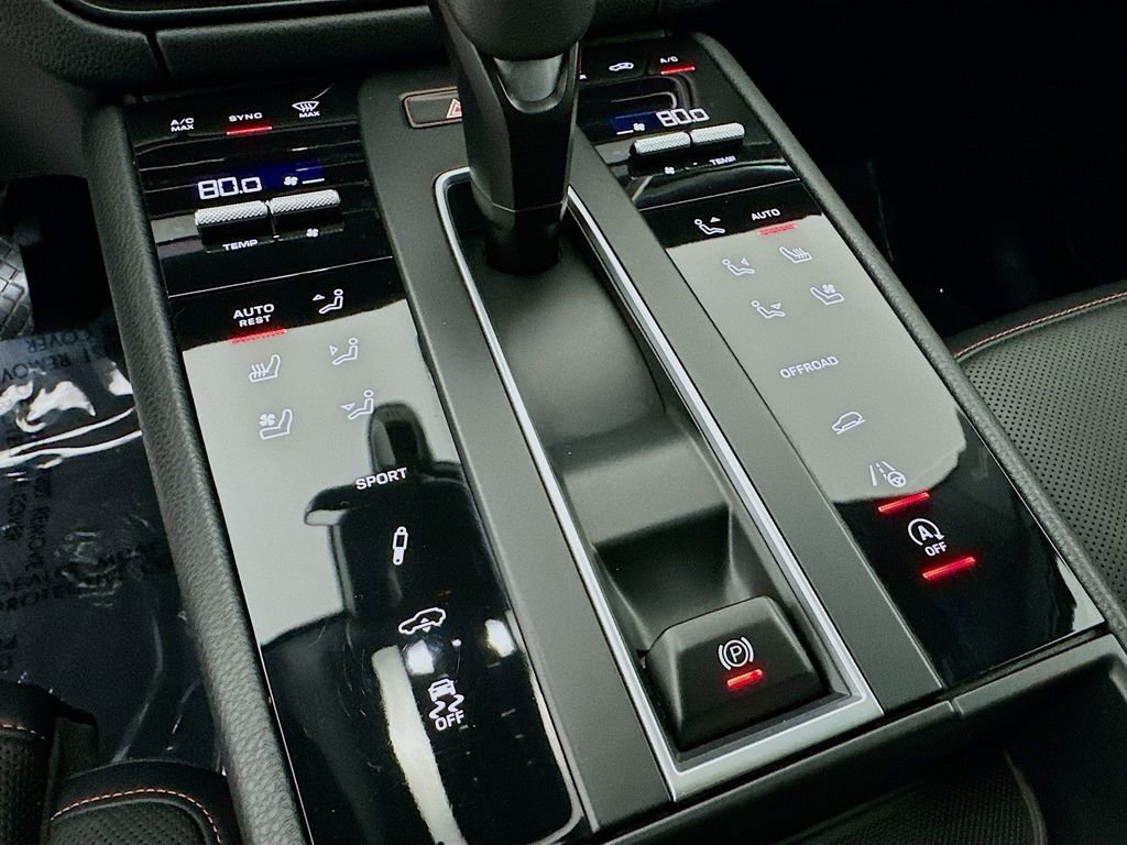 Used 2023 Porsche Macan S image 23