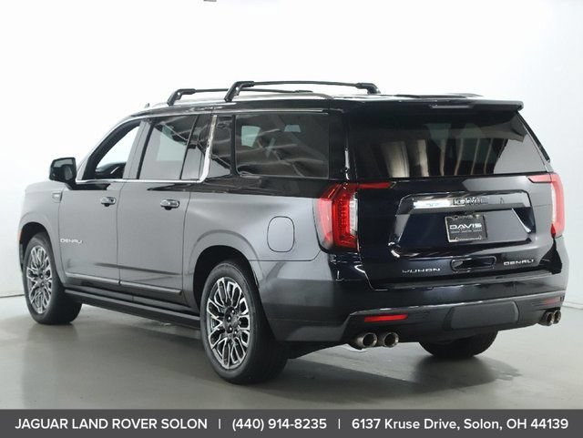 Used 2023 GMC Yukon XL Denali Ultimate AWD/4WD image 5