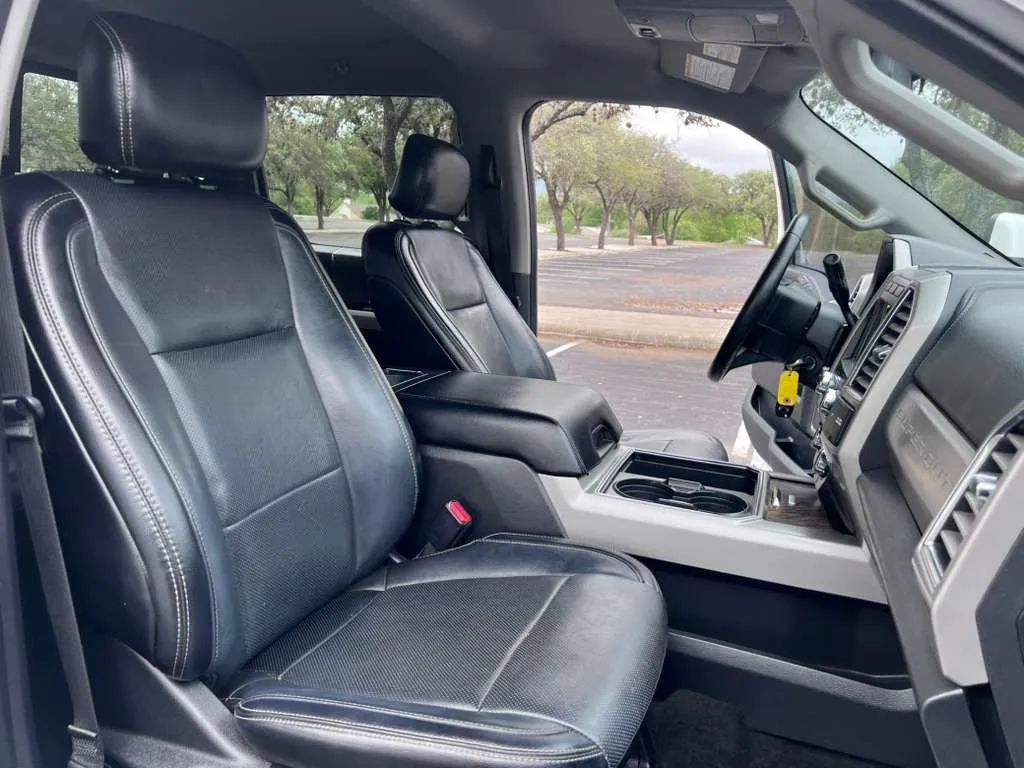 Used 2017 Ford F250 Lariat w/ Lariat Value Package RWD image 33