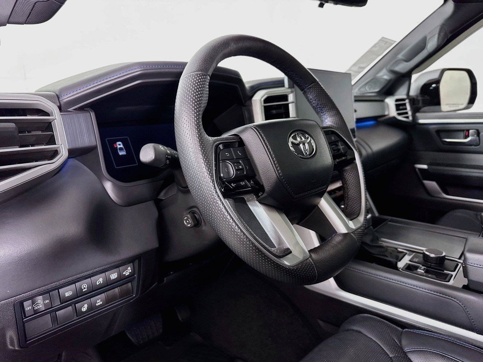 Used 2024 Toyota Tundra Platinum AWD/4WD image 4