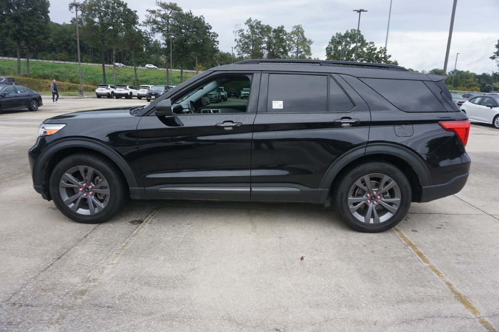 Used 2021 Ford Explorer XLT w/ Equipment Group 202A RWD image 20