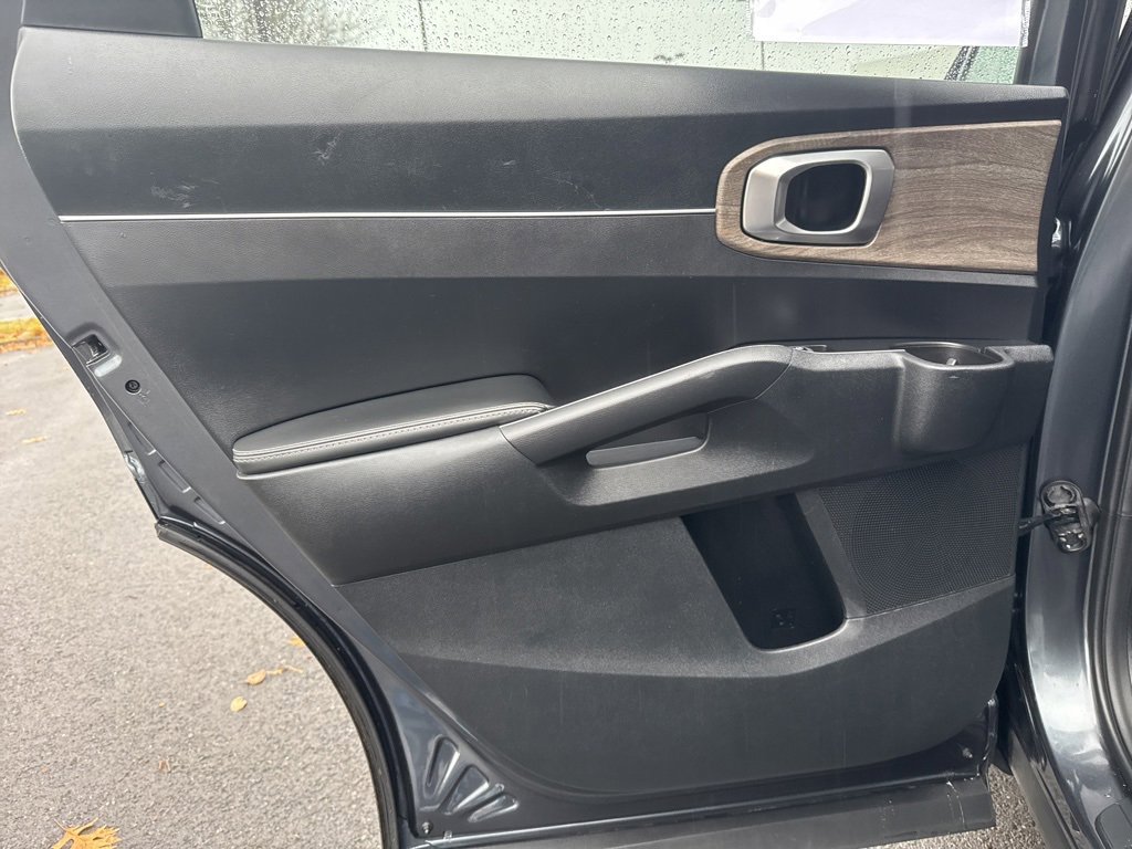 Used 2022 Kia Sorento X-Line EX image 16