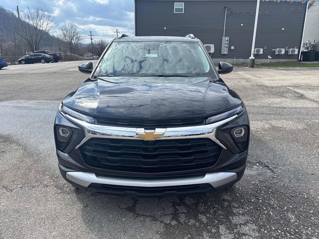 Used 2025 Chevrolet TrailBlazer LT image 8