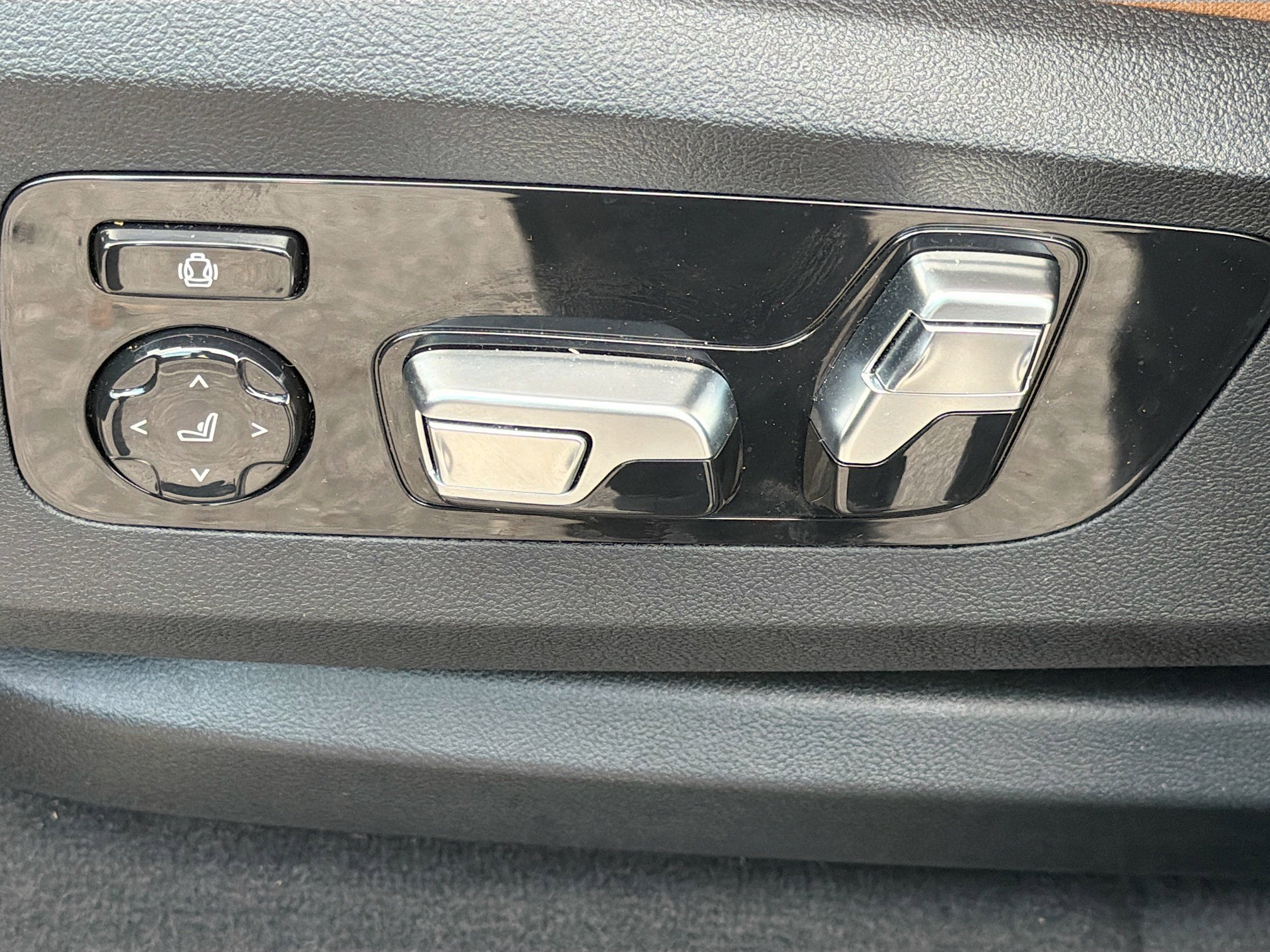 Used 2026 BMW X7 xDrive40i image 26