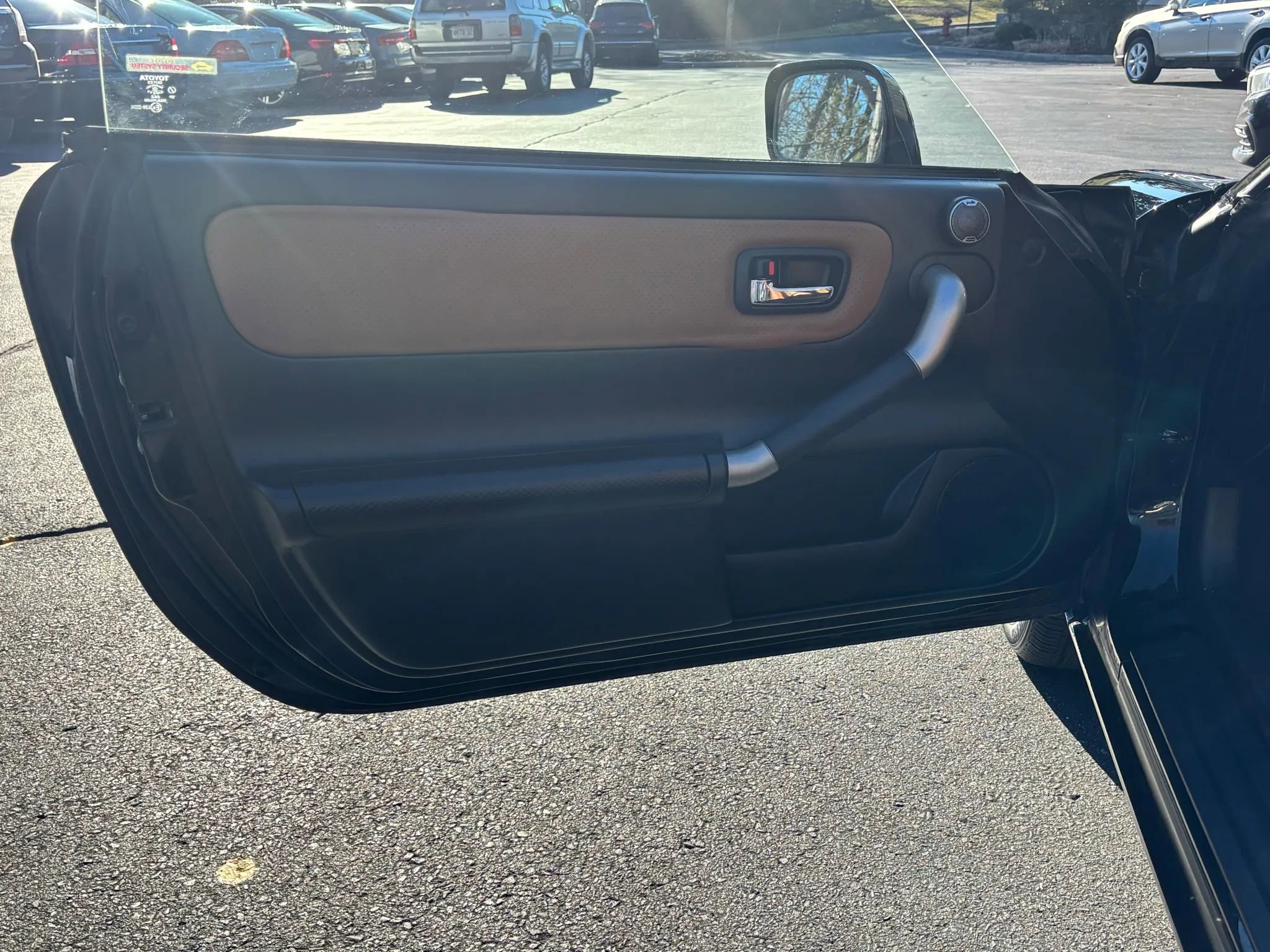 Used 2002 Toyota MR2 image 22