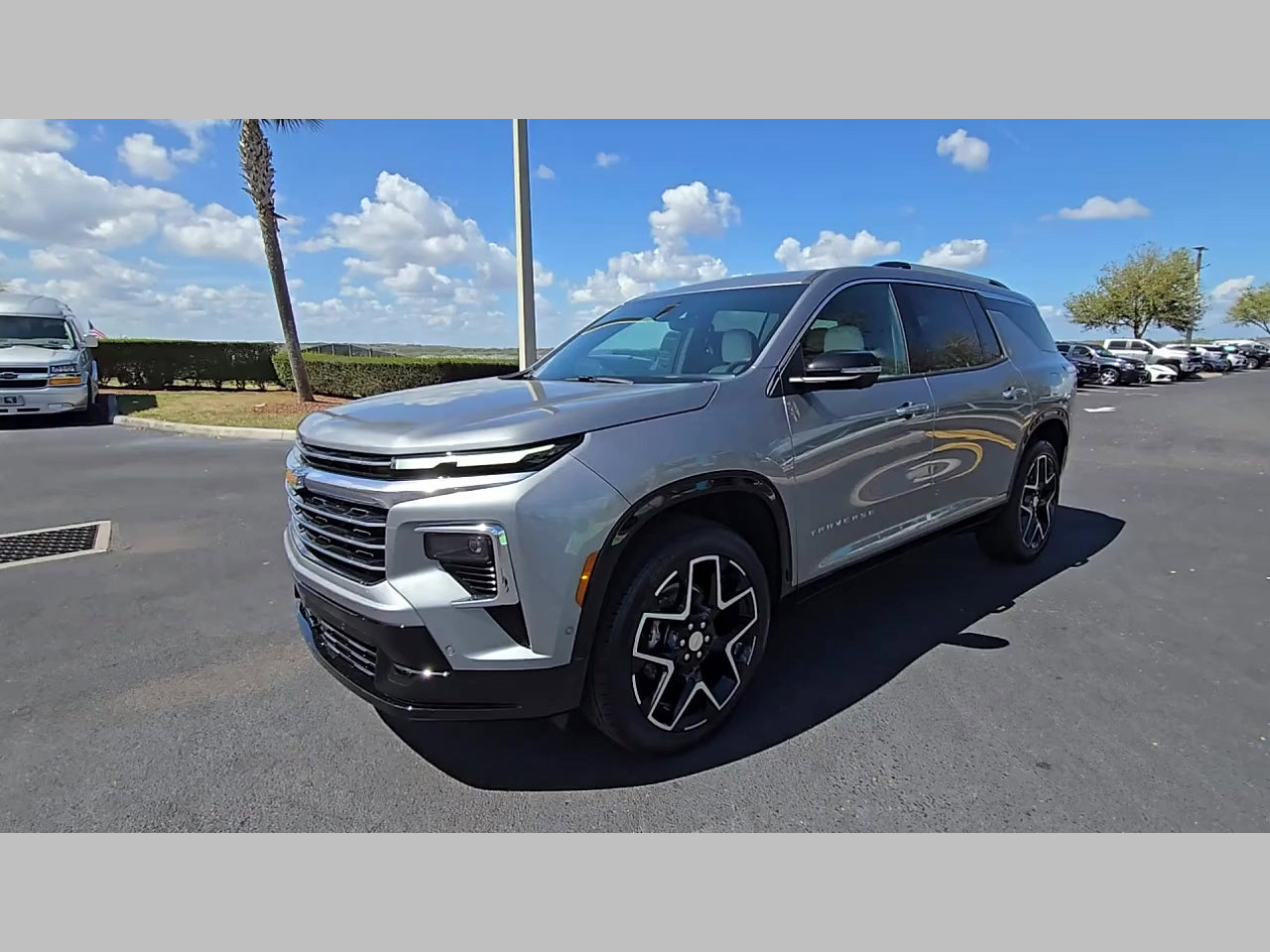 New 2026 Chevrolet Traverse High Country image 17