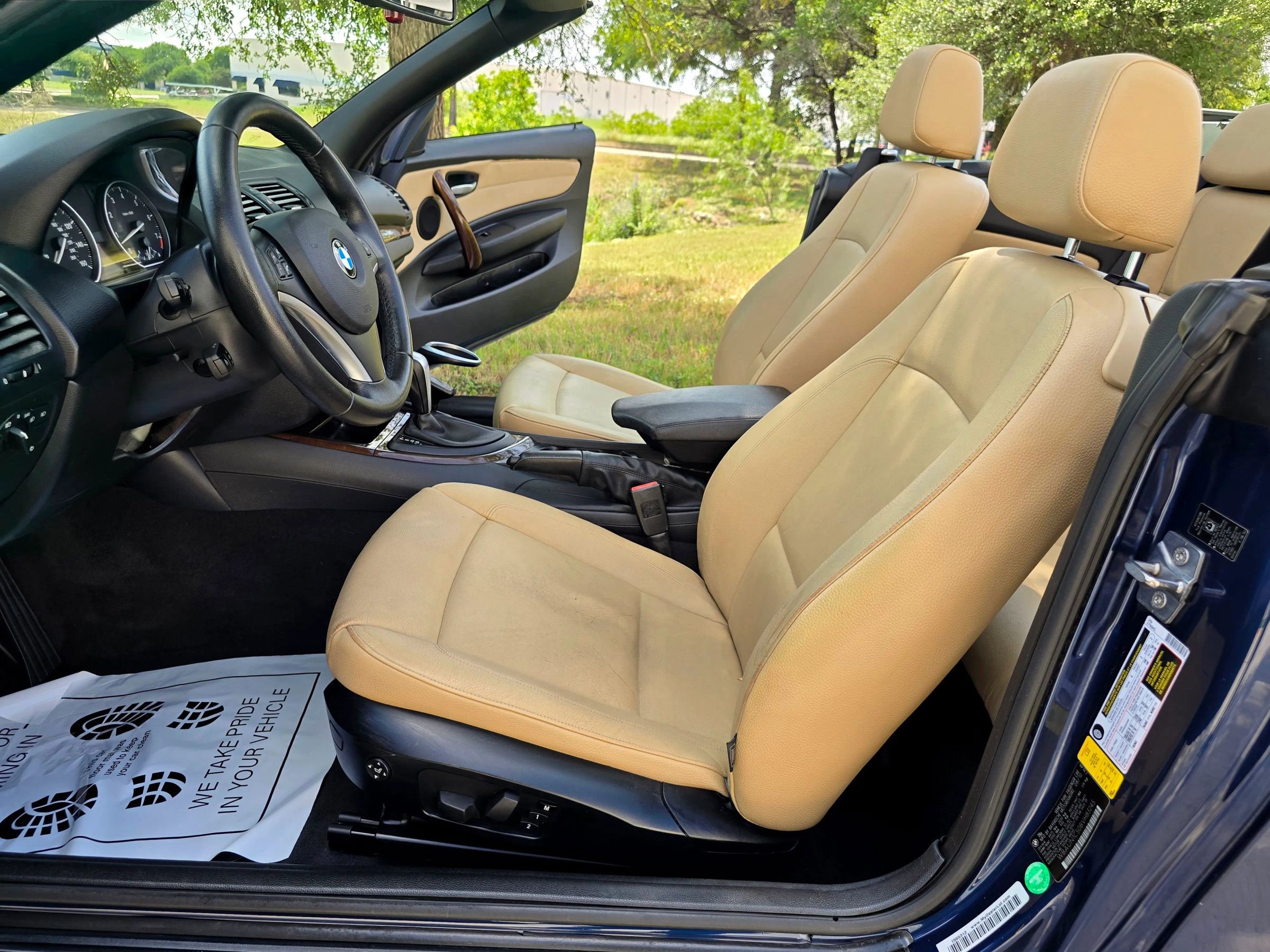 Used 2011 BMW 128i Convertible RWD image 23