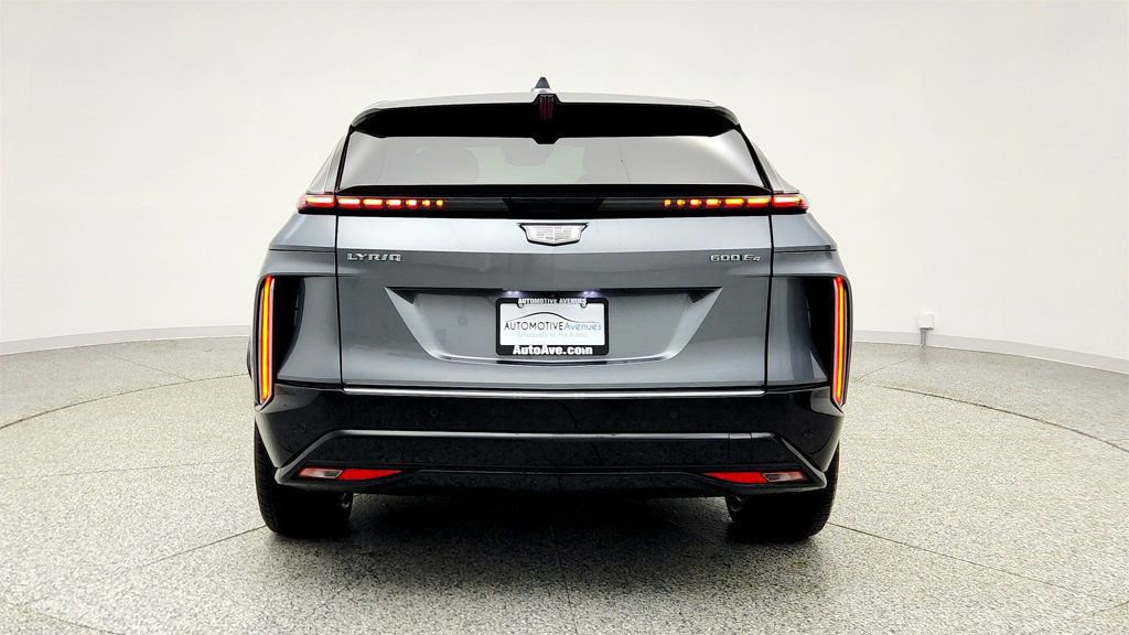 Used 2023 Cadillac Lyriq AWD image 6