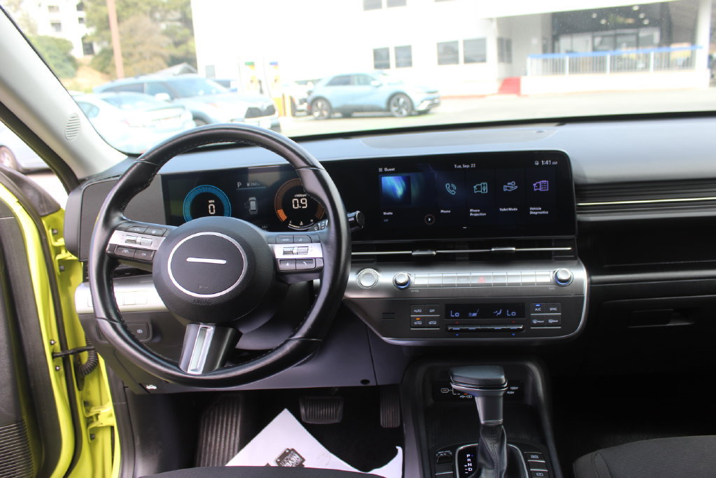 Used 2024 Hyundai Kona SEL FWD image 17
