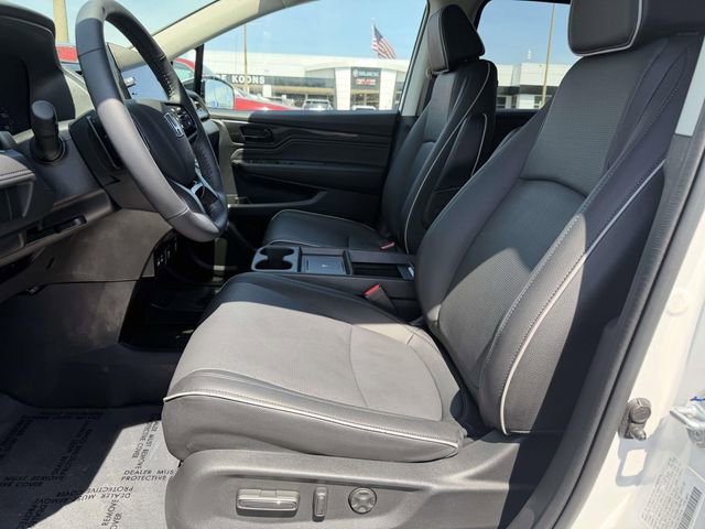 Used 2026 Honda Odyssey Elite image 13