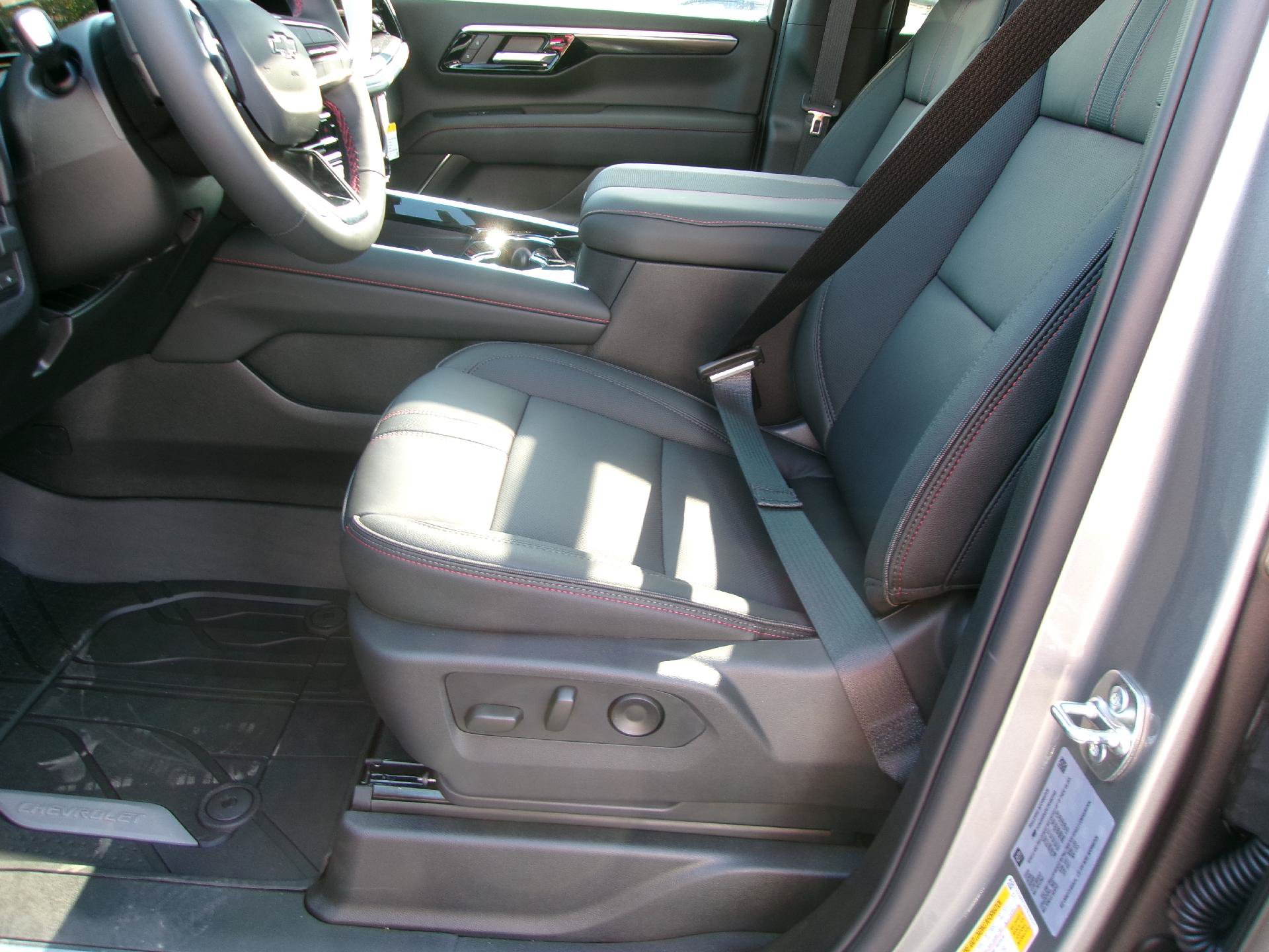 New 2026 Chevrolet Tahoe RST w/ Comfort Package AWD/4WD image 12