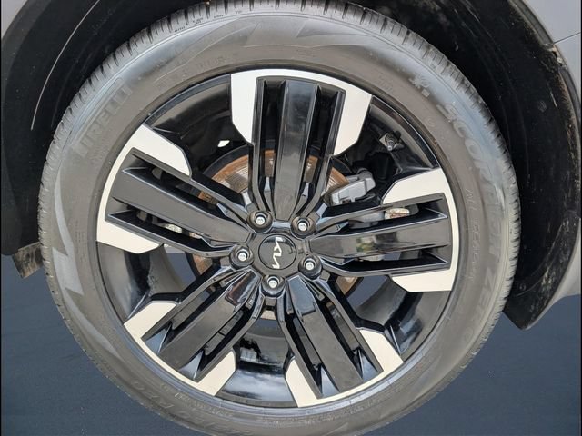 Certified 2024 Kia Telluride SX w/ Towing Package FWD image 20
