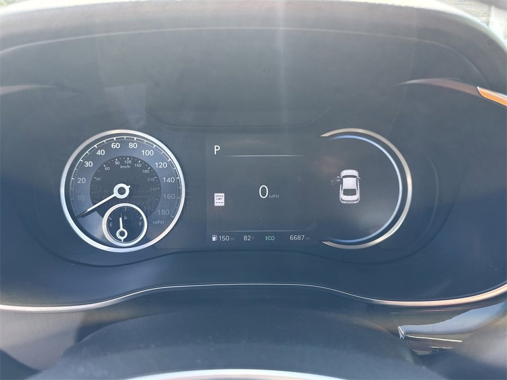 Used 2025 Genesis G70 2.5T image 26