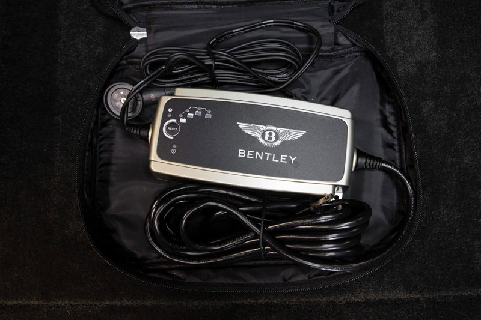 Used 2023 Bentley Bentayga Extended Wheelbase image 82