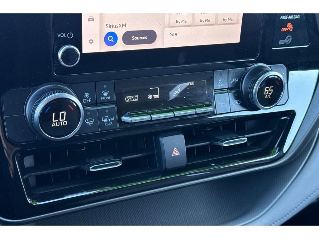 Certified 2023 Toyota Highlander LE image 23