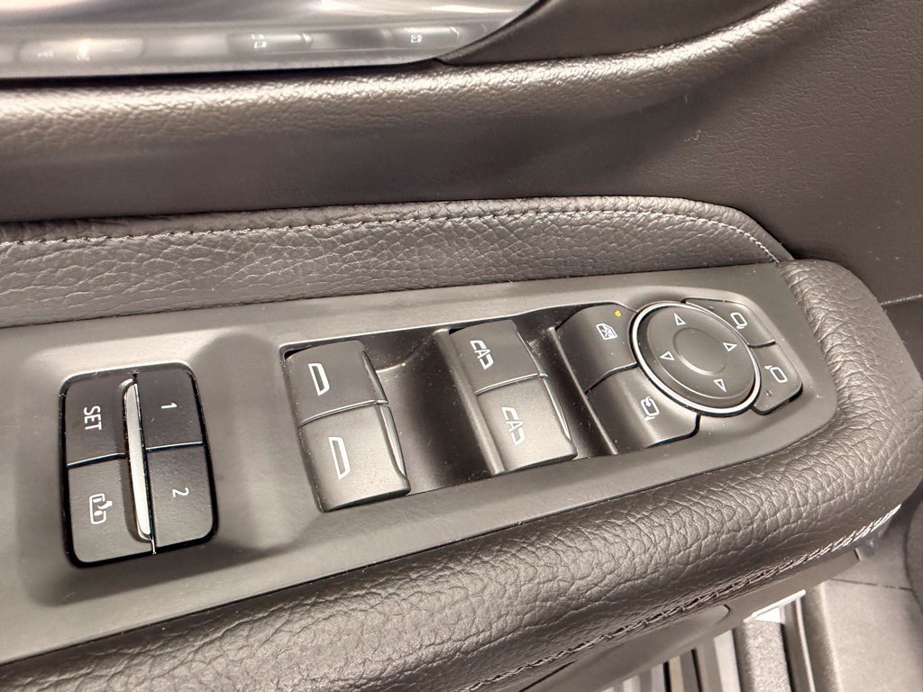 Used 2023 GMC Yukon Denali AWD/4WD image 25