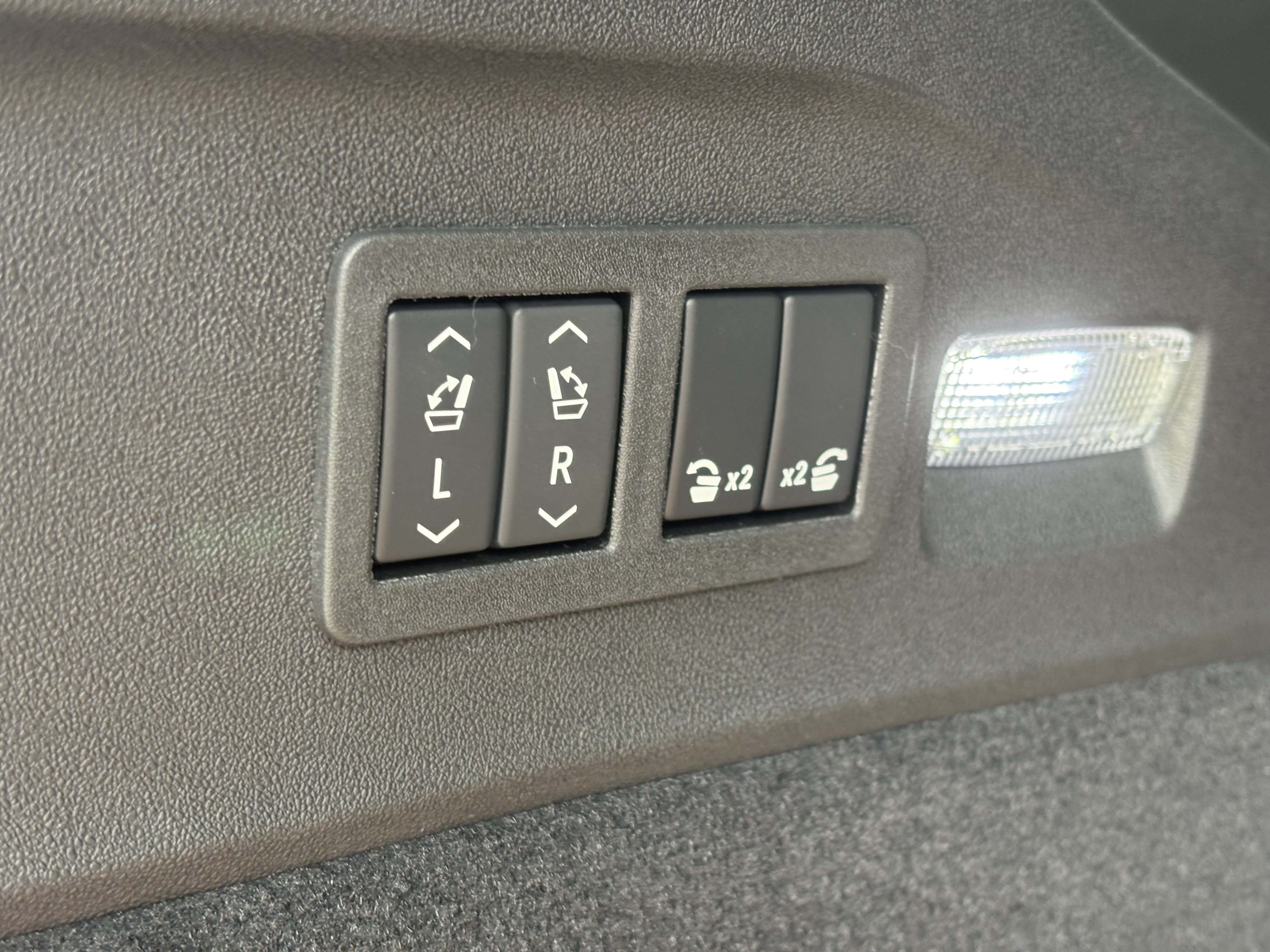 New 2026 Cadillac Escalade IQL Sport 1 AWD/4WD image 10