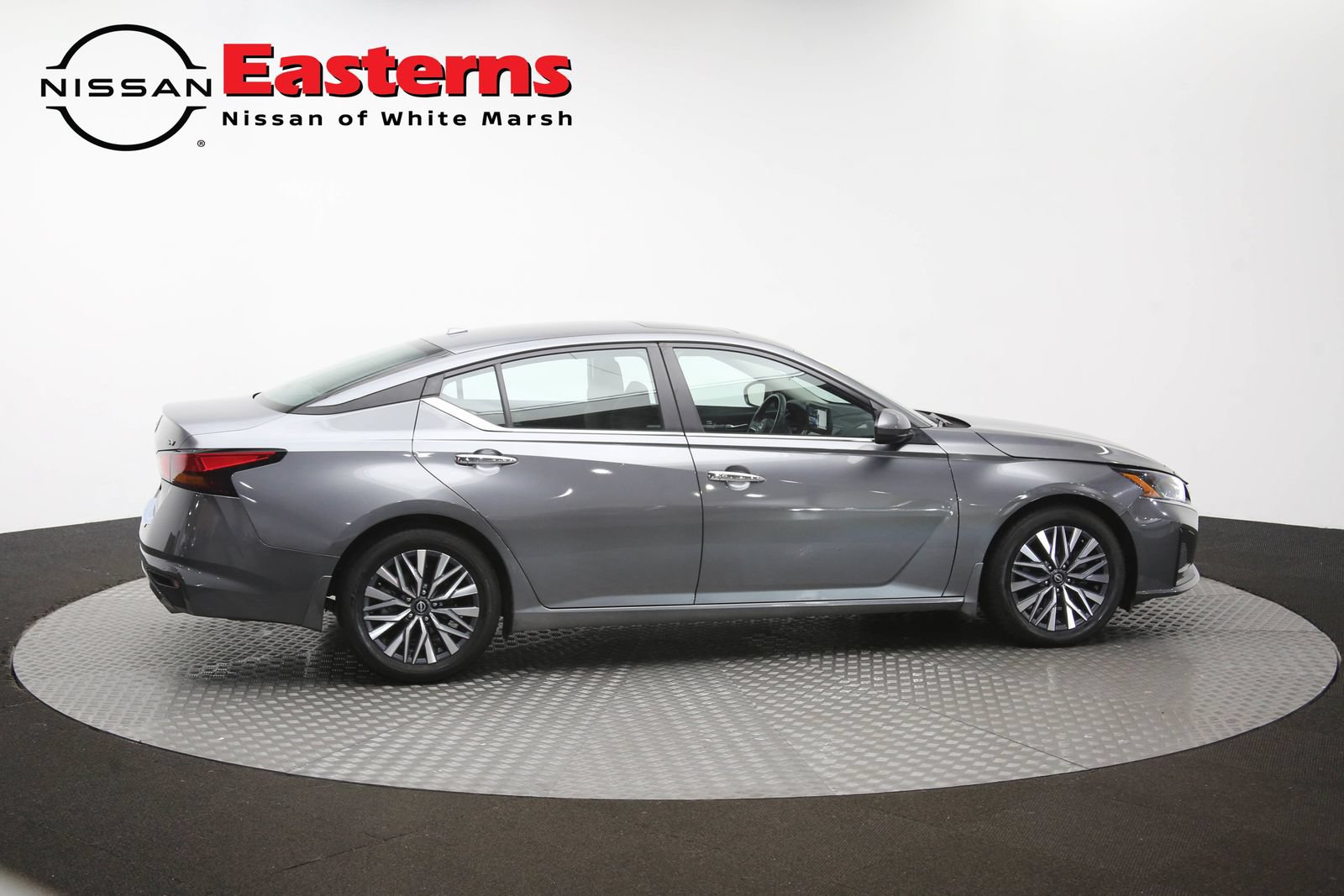 Used 2023 Nissan Altima 2.5 SV w/ SV Premium Package FWD image 44