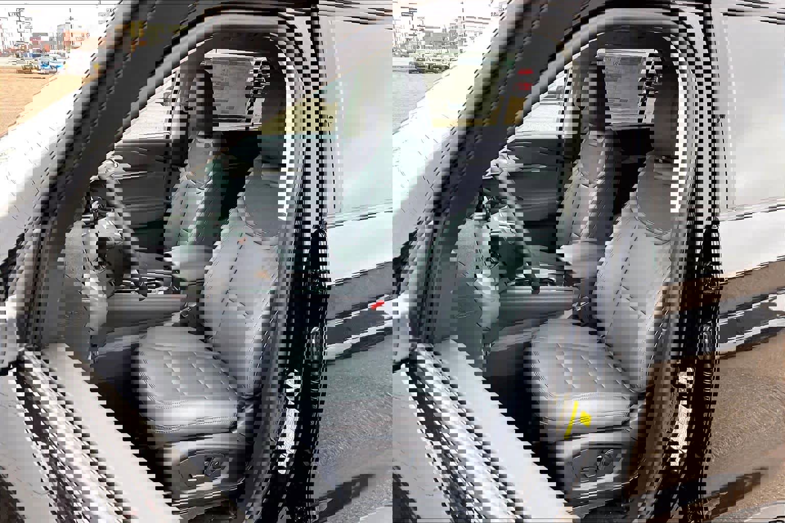 New 2026 Ford Explorer Active w/ Active Comfort Package image 9