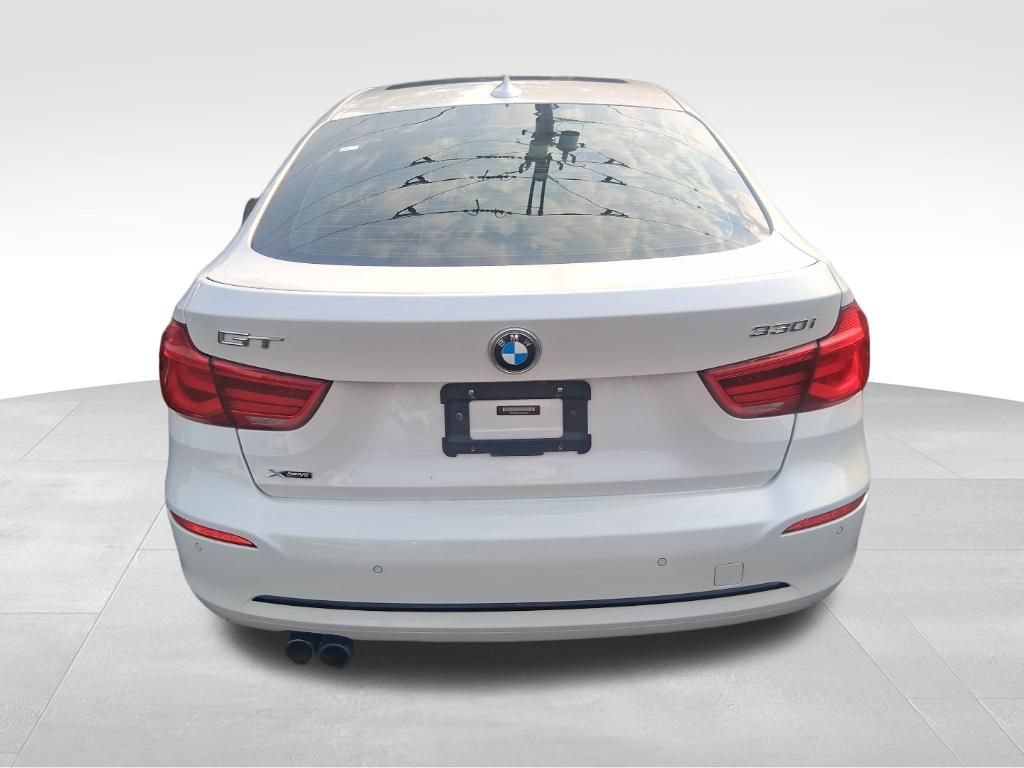 Used 2018 BMW 330i Gran Turismo xDrive AWD/4WD image 4