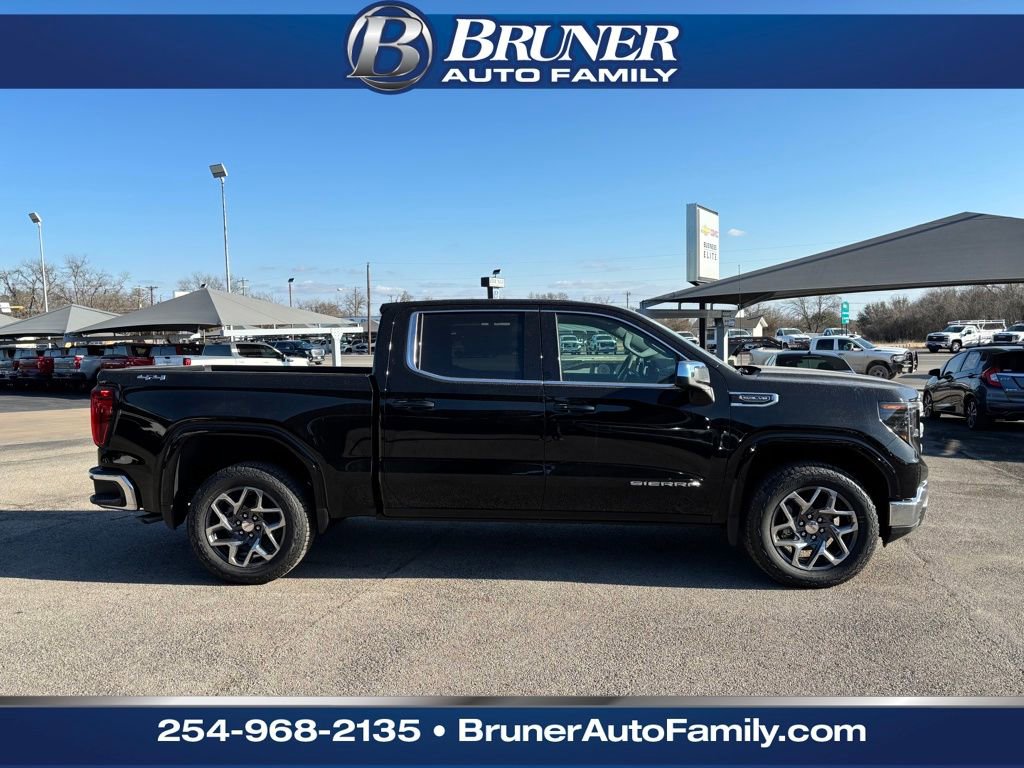 New 2026 GMC Sierra 1500 SLE w/ Preferred Package AWD/4WD image 4