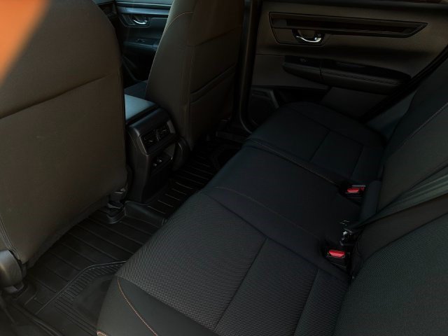 Used 2025 Honda CR-V Sport image 10
