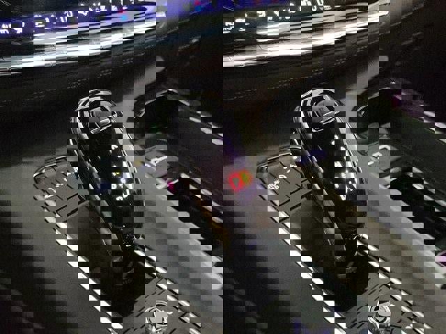 Certified 2022 Cadillac Escalade Premium Luxury image 28