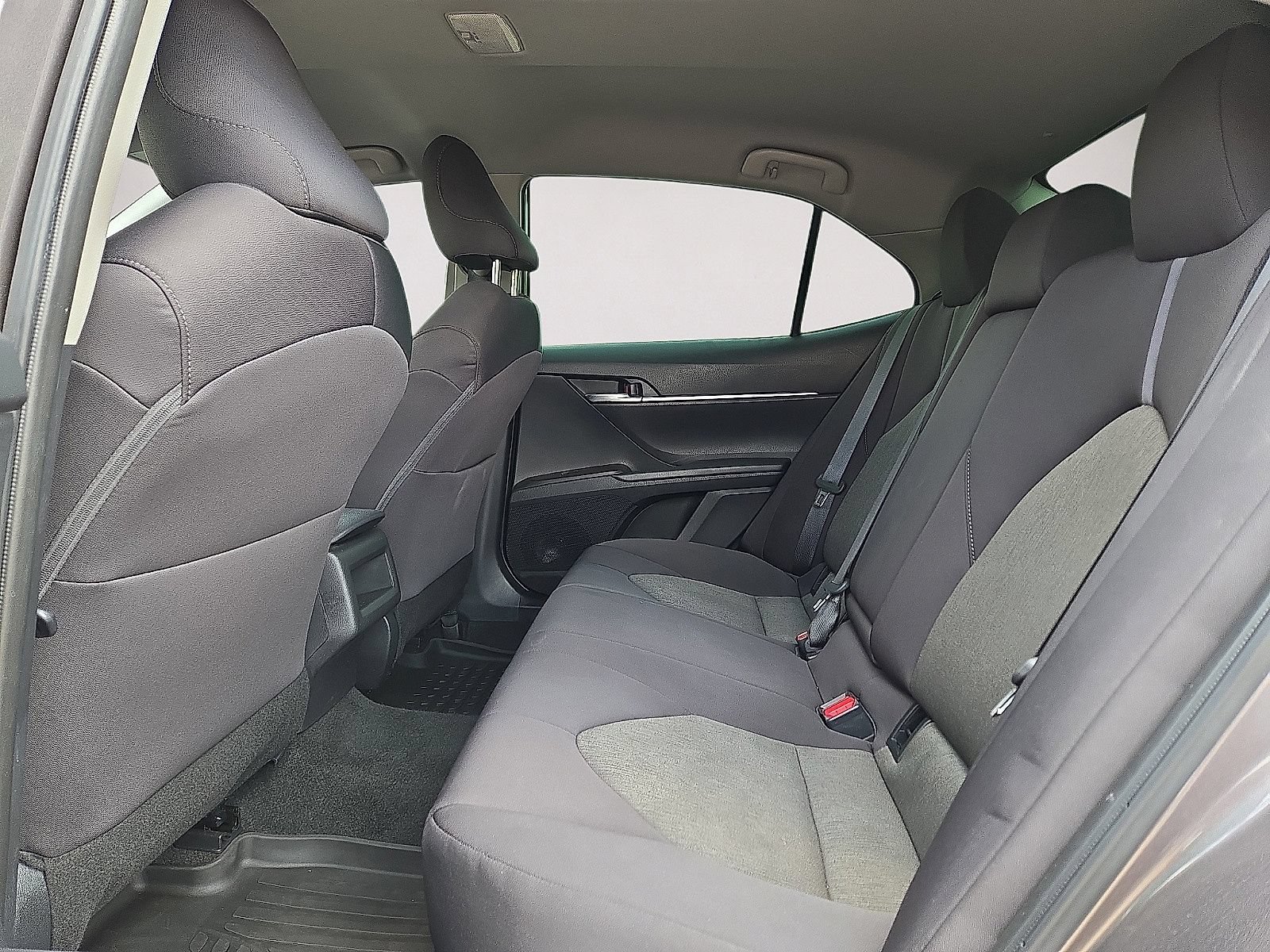 Used 2024 Toyota Camry LE FWD image 14