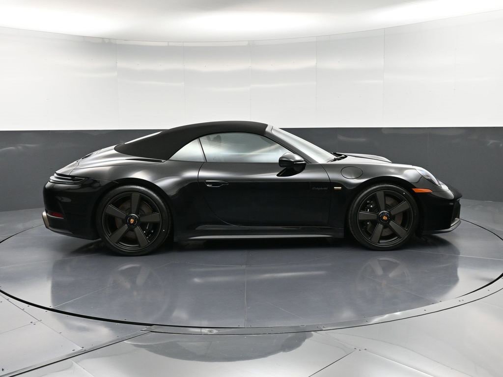 New 2026 Porsche 911 Carrera 4 GTS image 9