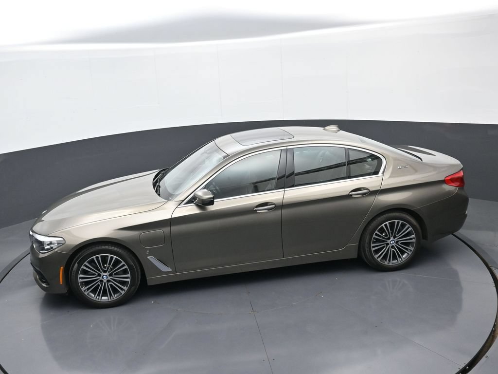 Used 2018 BMW 530e xDrive AWD/4WD image 33