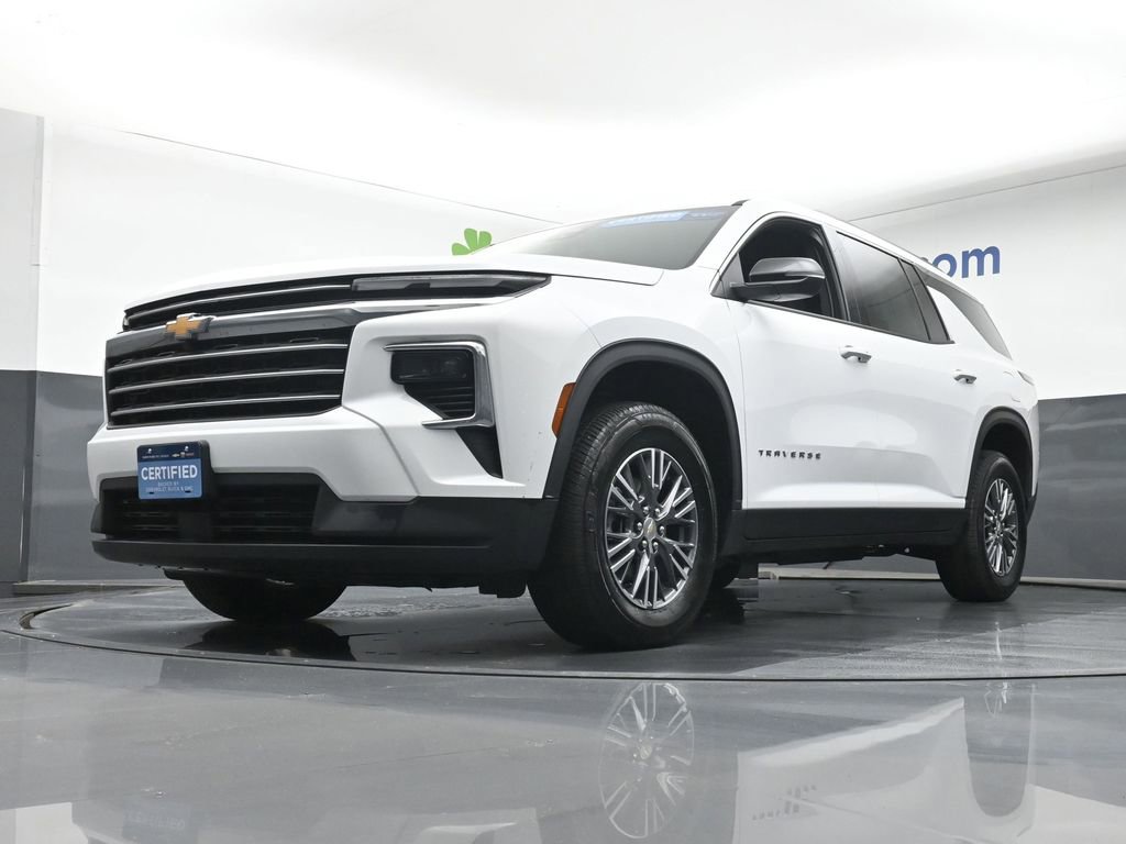 Certified 2025 Chevrolet Traverse LT image 6
