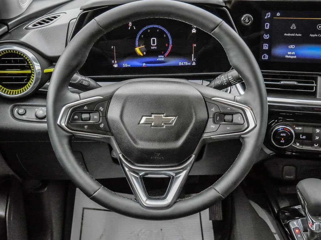 Used 2025 Chevrolet Trax ACTIV w/ Sunroof Package image 26