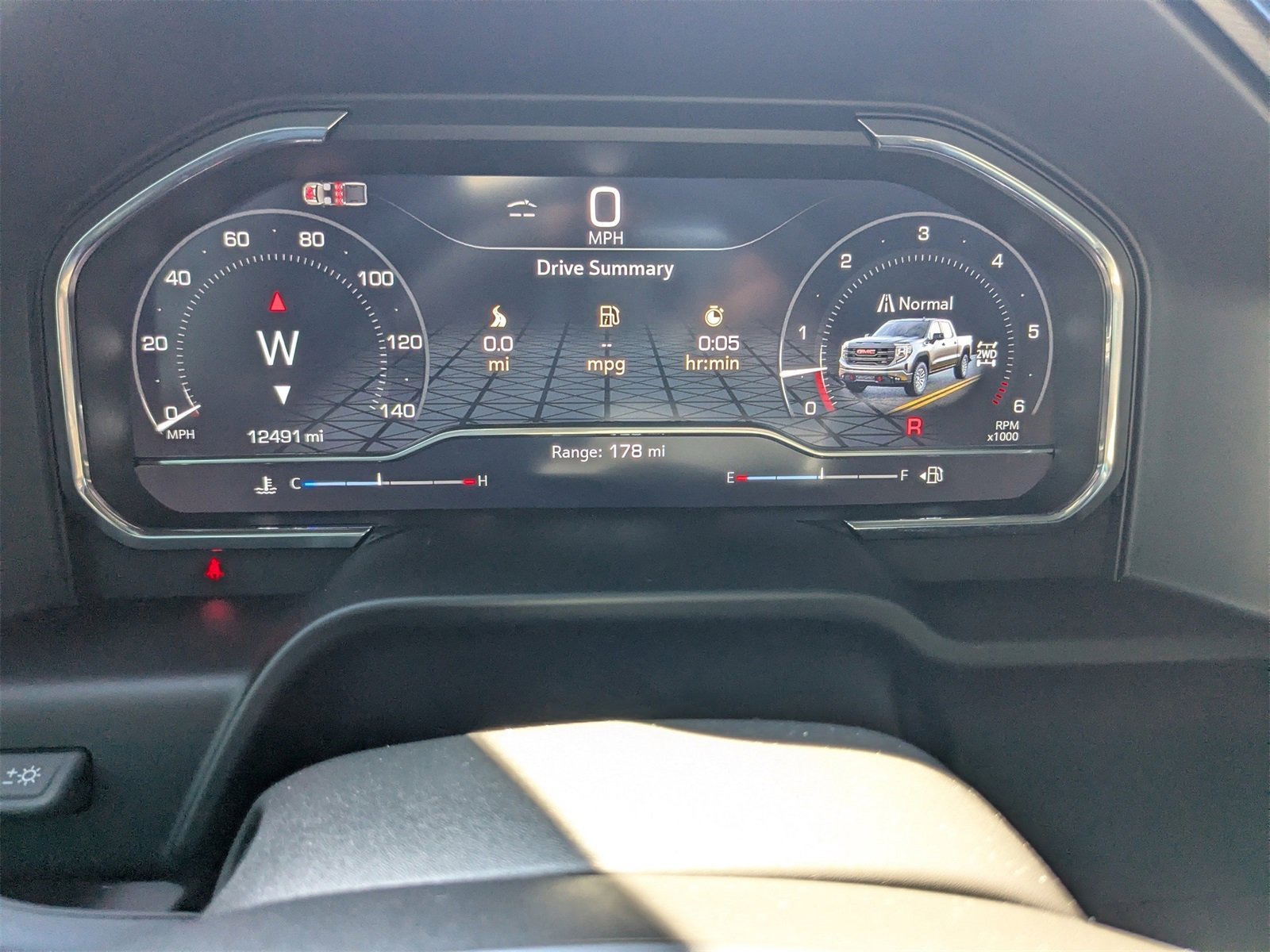 Used 2025 GMC Sierra 1500 AT4X image 32