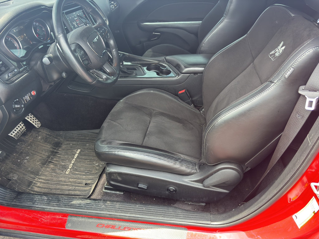 Used 2018 Dodge Challenger R/T Scat Pack RWD image 9