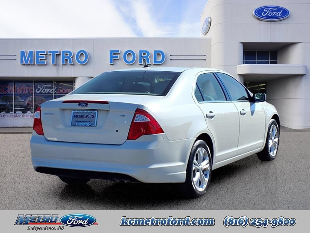 Used 2012 Ford Fusion SE FWD image 3