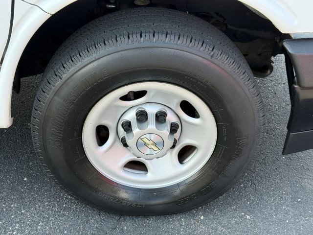 Used 2020 Chevrolet Express 2500 Extended w/ Driver Convenience Package image 9