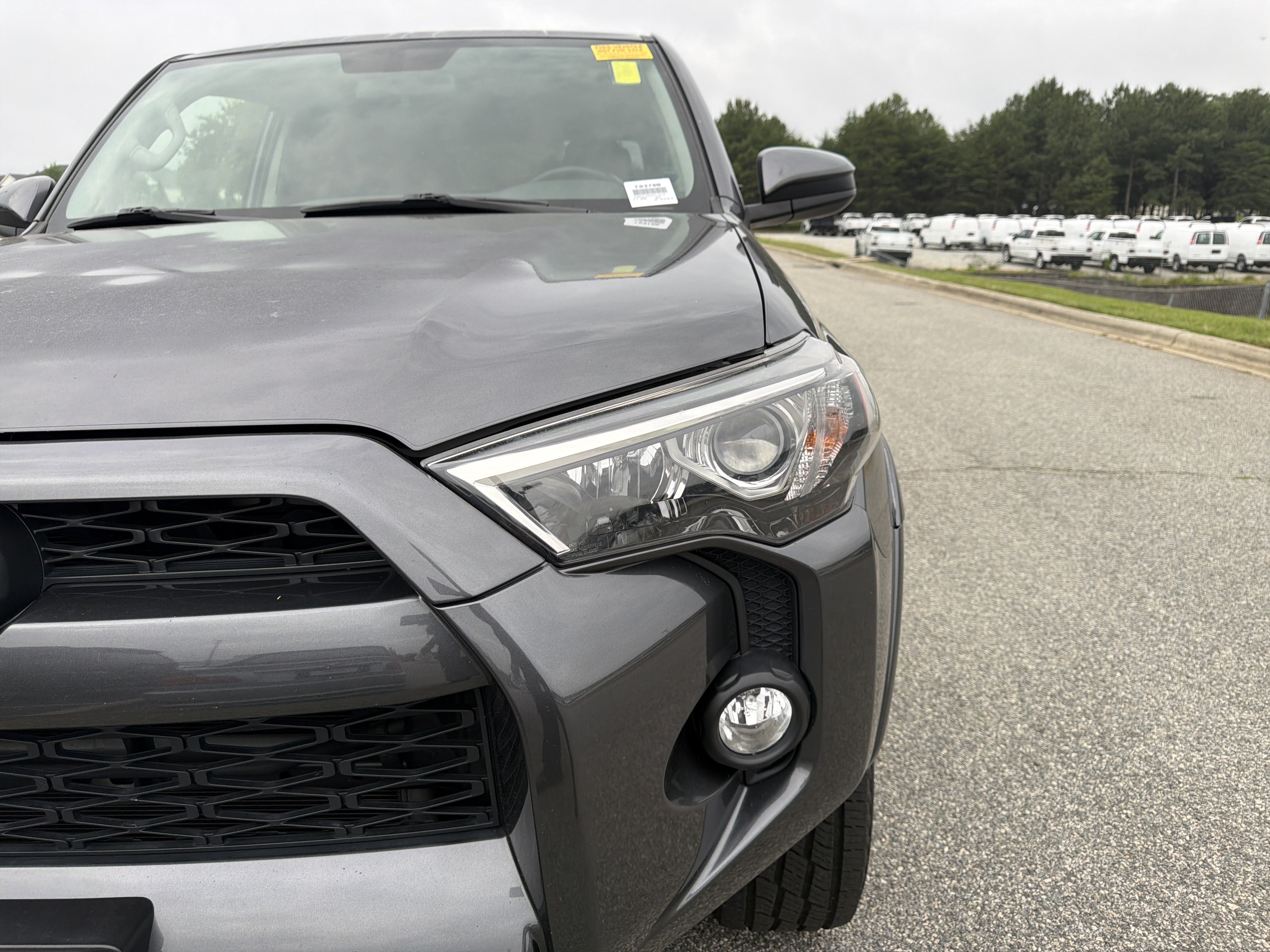 Used 2016 Toyota 4Runner SR5 AWD/4WD image 6
