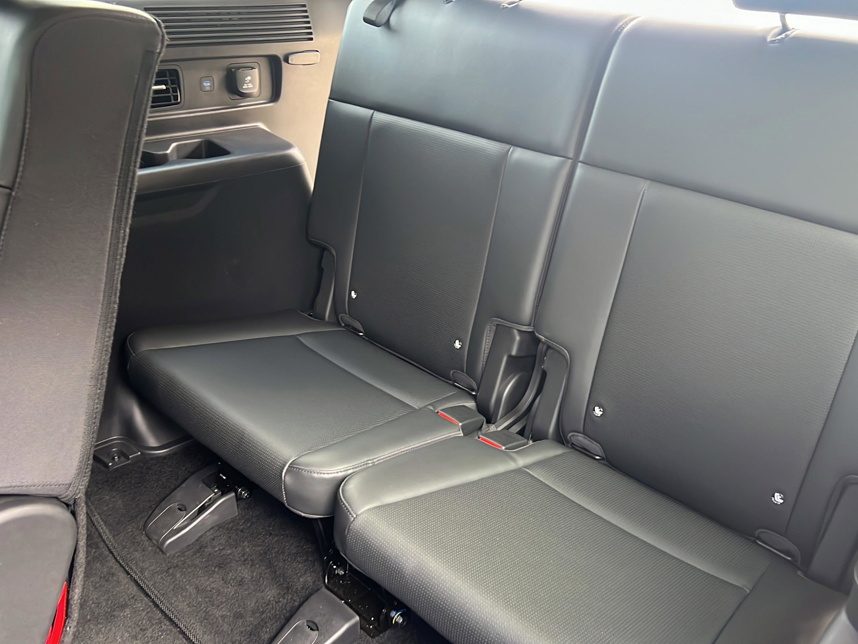 Certified 2025 Hyundai Santa Fe Limited image 25